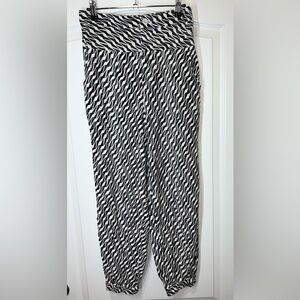Anthropologie Black & White Pattern Print Linen Blend Boho Jogger Women’s US 4